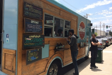 Food Truck in Excellent Condition Branded w/Social Media Following for Sale